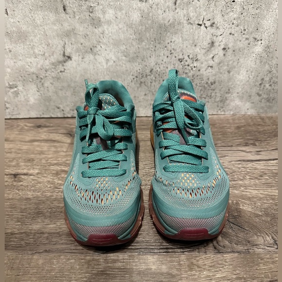 AIRMAX NIKE WOMEN SIZE 6 - Picture 2 of 4